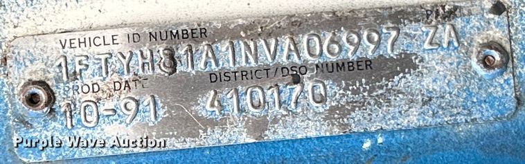 image for item EK4390 1992 Ford CF8000 seal coat truck