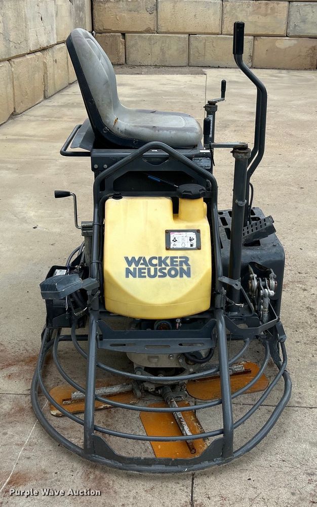 image for item EK4974 Wacker Neuson CRT36 power trowel