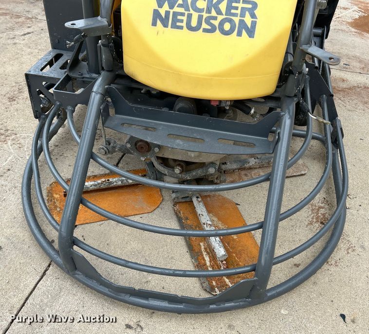 image for item EK4974 Wacker Neuson CRT36 power trowel