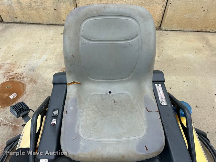 image for item EK4974 Wacker Neuson CRT36 power trowel