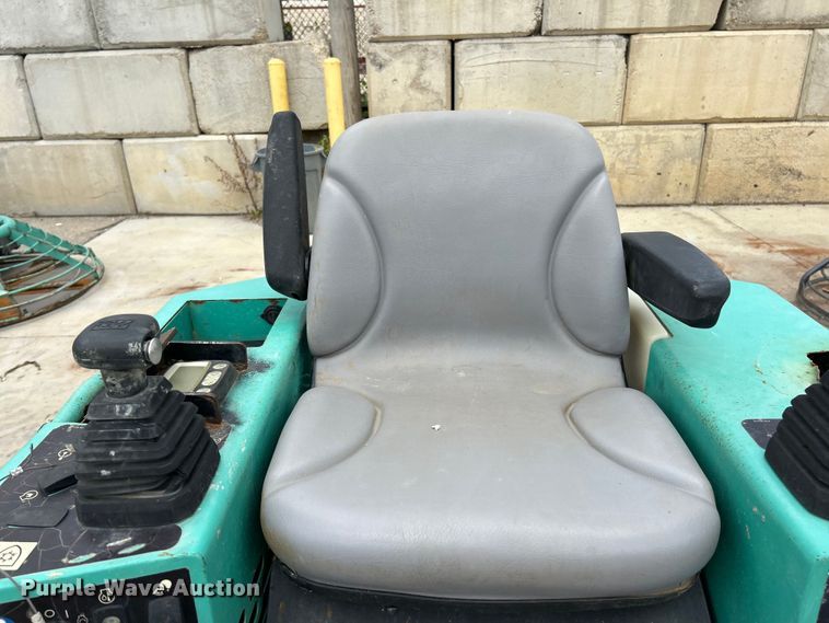 image for item EK4975 2017 Whiteman  STX6H power trowel