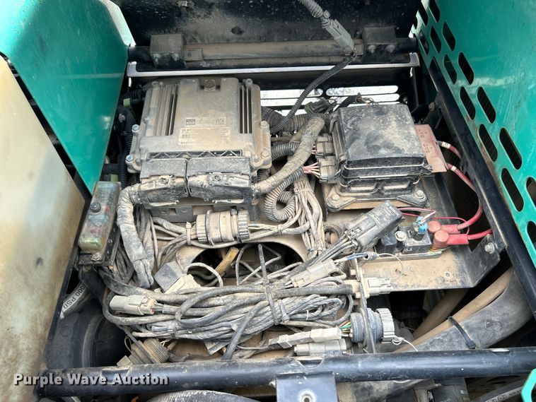 image for item EK4975 2017 Whiteman  STX6H power trowel