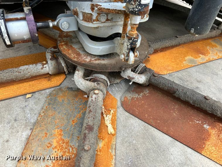 image for item EK4975 2017 Whiteman  STX6H power trowel