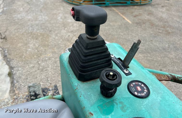 image for item EK4976 2006 Whiteman STX-55Y-6 power trowel