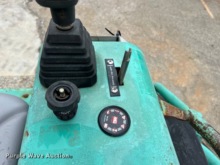 image for item EK4976 2006 Whiteman STX-55Y-6 power trowel