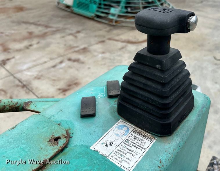 image for item EK4976 2006 Whiteman STX-55Y-6 power trowel