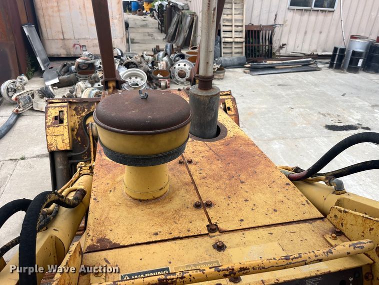 image for item EK8924 1990 Case 1155E track loader