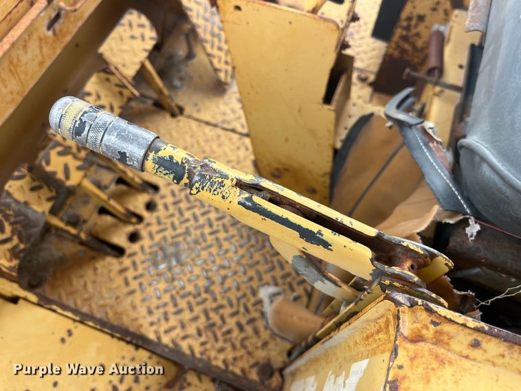 image for item EK8924 1990 Case 1155E track loader