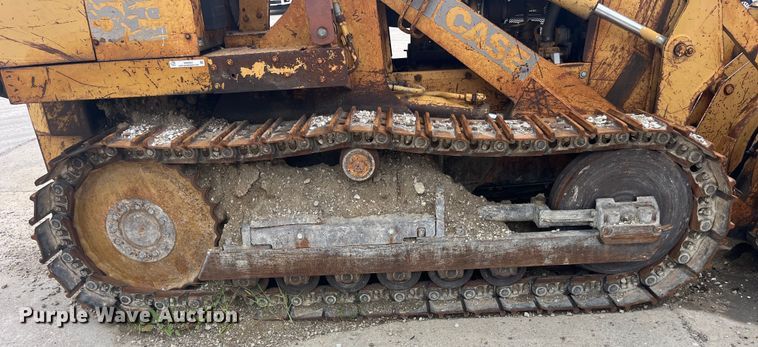 image for item EK8924 1990 Case 1155E track loader