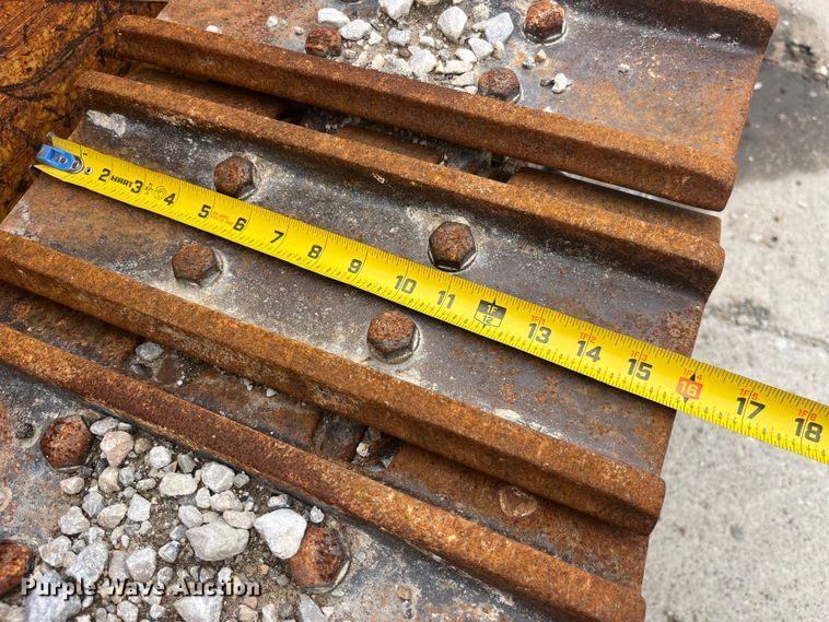 image for item EK8924 1990 Case 1155E track loader