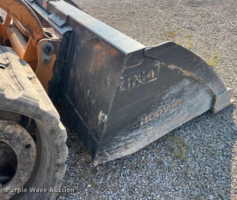 image for item EK8938 2002 Case 90XT tracked skid steer loader