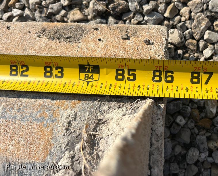 image for item EK8938 2002 Case 90XT tracked skid steer loader