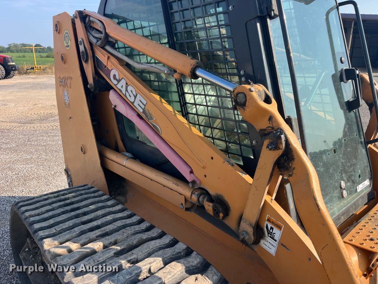 image for item EK8938 2002 Case 90XT tracked skid steer loader