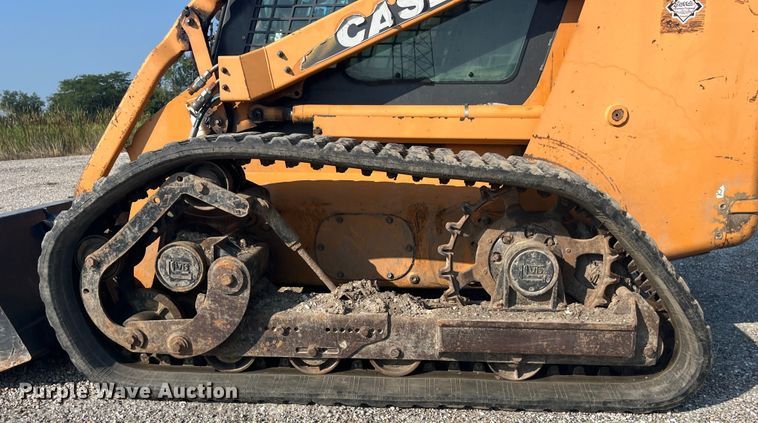 image for item EK8938 2002 Case 90XT tracked skid steer loader