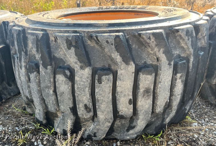 image for item EK8938 2002 Case 90XT tracked skid steer loader