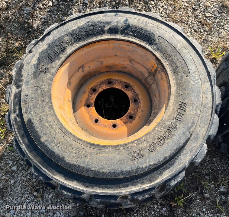 image for item EK8938 2002 Case 90XT tracked skid steer loader