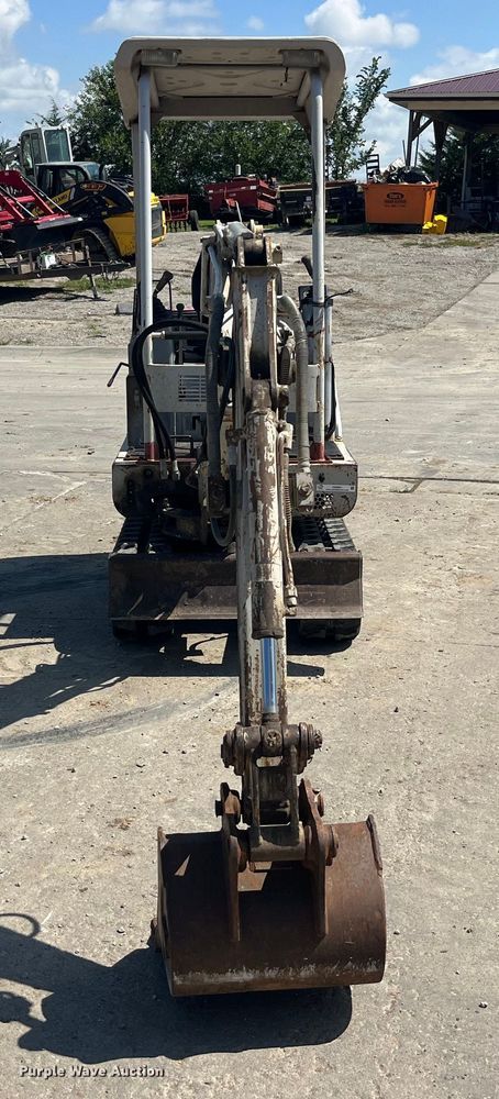 image for item EK8941 1995 Takeuchi TB015 mini excavator