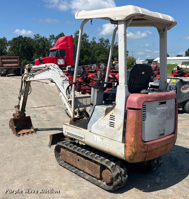 image for item EK8941 1995 Takeuchi TB015 mini excavator