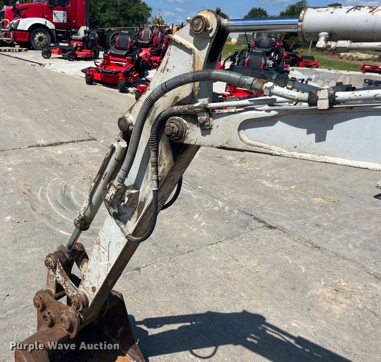 image for item EK8941 1995 Takeuchi TB015 mini excavator