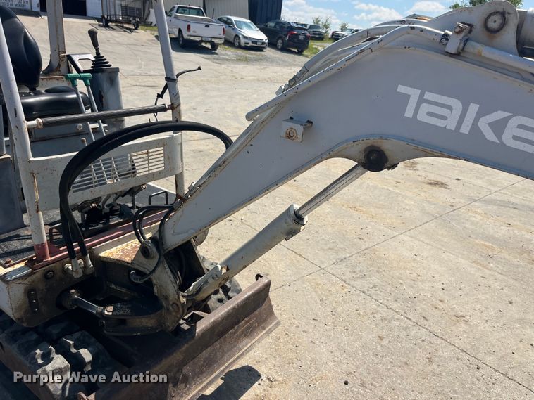 image for item EK8941 1995 Takeuchi TB015 mini excavator
