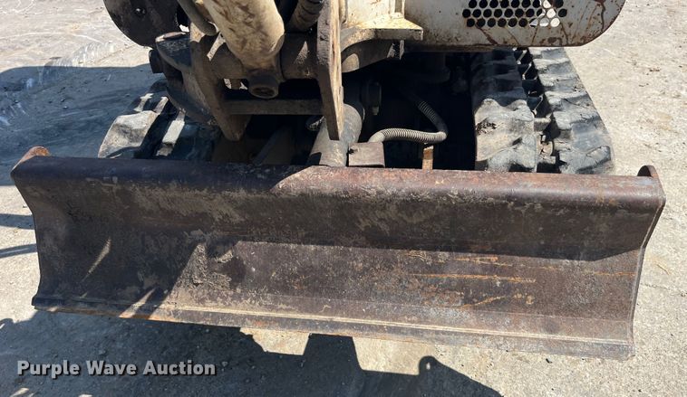 image for item EK8941 1995 Takeuchi TB015 mini excavator