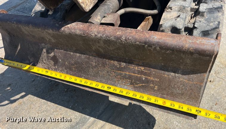 image for item EK8941 1995 Takeuchi TB015 mini excavator