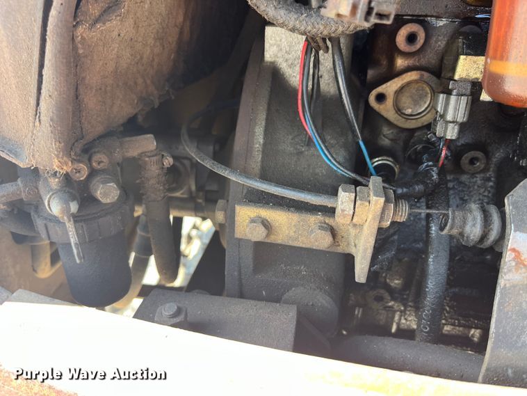 image for item EK8941 1995 Takeuchi TB015 mini excavator