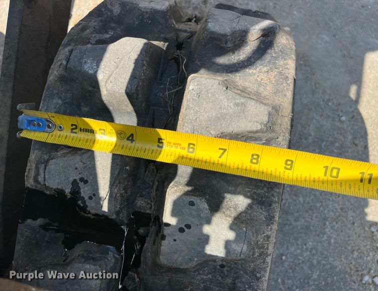 image for item EK8941 1995 Takeuchi TB015 mini excavator