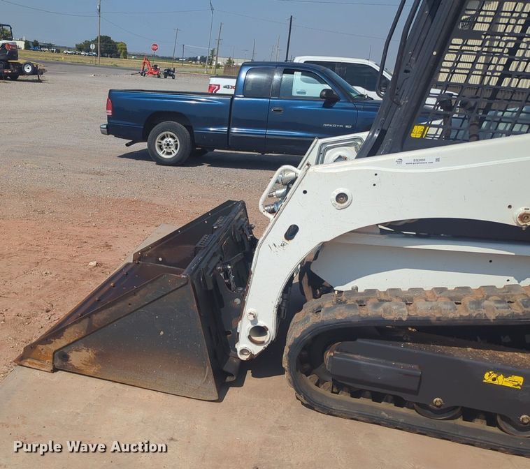 image for item EQ2005 2022 Bobcat T450 tracked skid steer loader