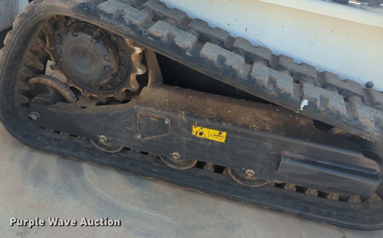image for item EQ2005 2022 Bobcat T450 tracked skid steer loader