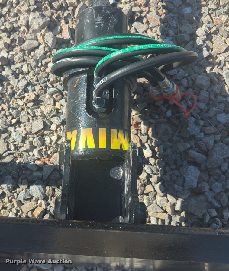 image for item EQ2017 Miva skid steer auger