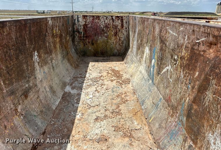 image for item IB9474 Roll-off dumpster