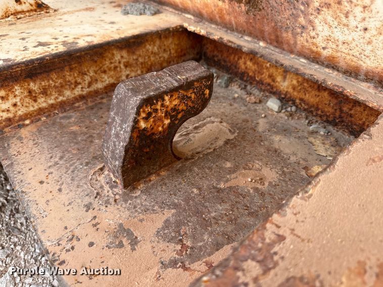 image for item IB9474 Roll-off dumpster