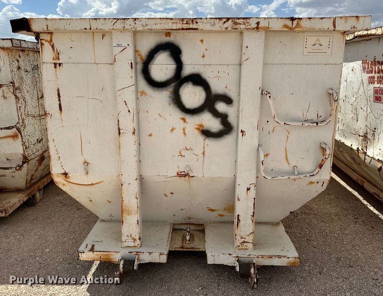 image for item IB9475 Roll-off dumpster