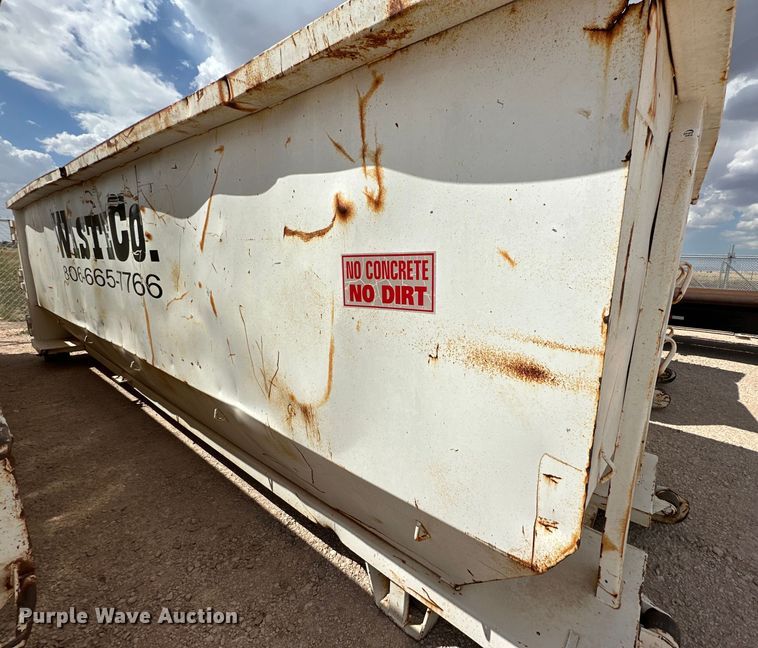 image for item IB9475 Roll-off dumpster