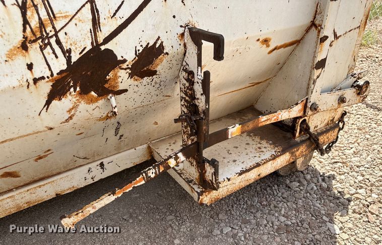 image for item IB9476 Roll-off dumpster