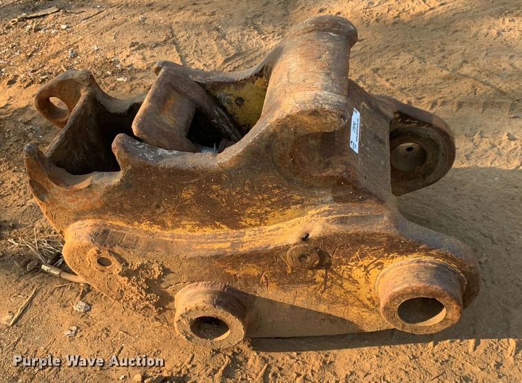 image for item JT9792 Excavator quick coupler