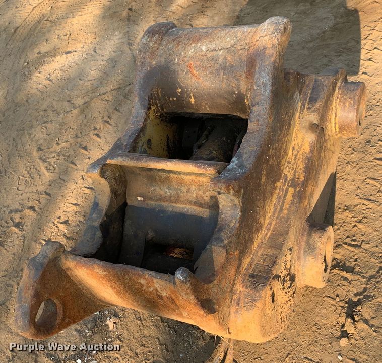 image for item JT9792 Excavator quick coupler