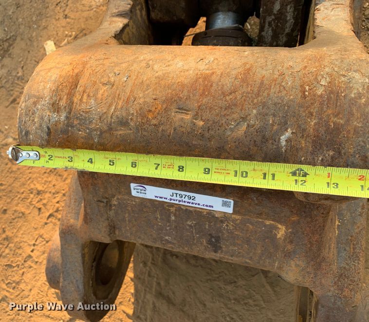 image for item JT9792 Excavator quick coupler