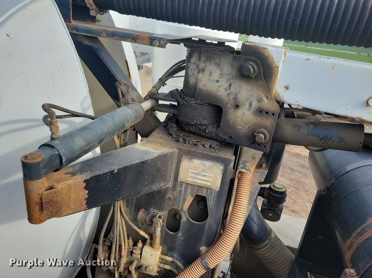 image for item KA9887 2005 International  7600 sewer rodder truck