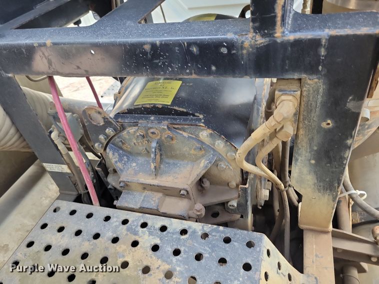 image for item KA9887 2005 International  7600 sewer rodder truck