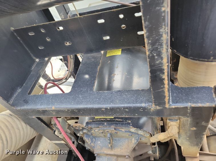 image for item KA9887 2005 International  7600 sewer rodder truck