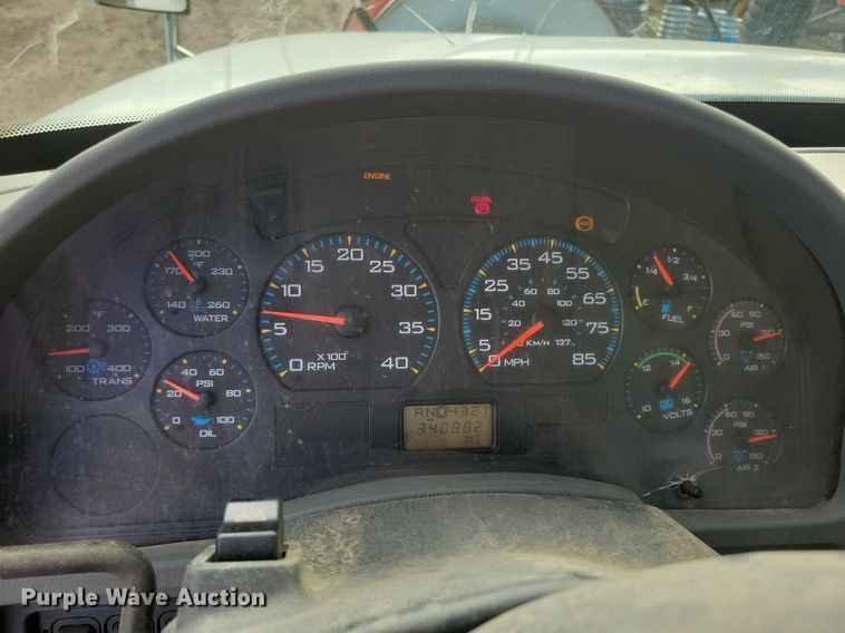 image for item KA9887 2005 International  7600 sewer rodder truck