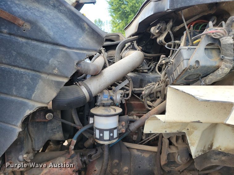 image for item KA9887 2005 International  7600 sewer rodder truck