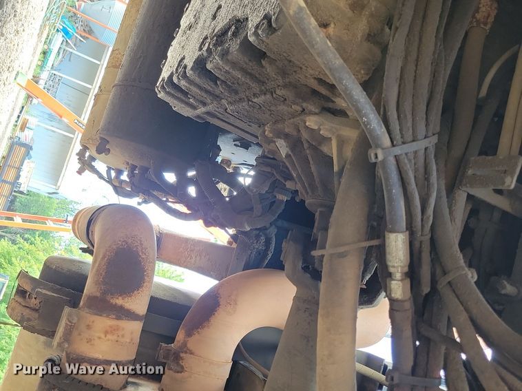 image for item KA9887 2005 International  7600 sewer rodder truck