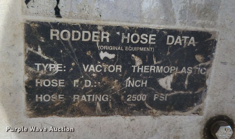 image for item KA9887 2005 International  7600 sewer rodder truck