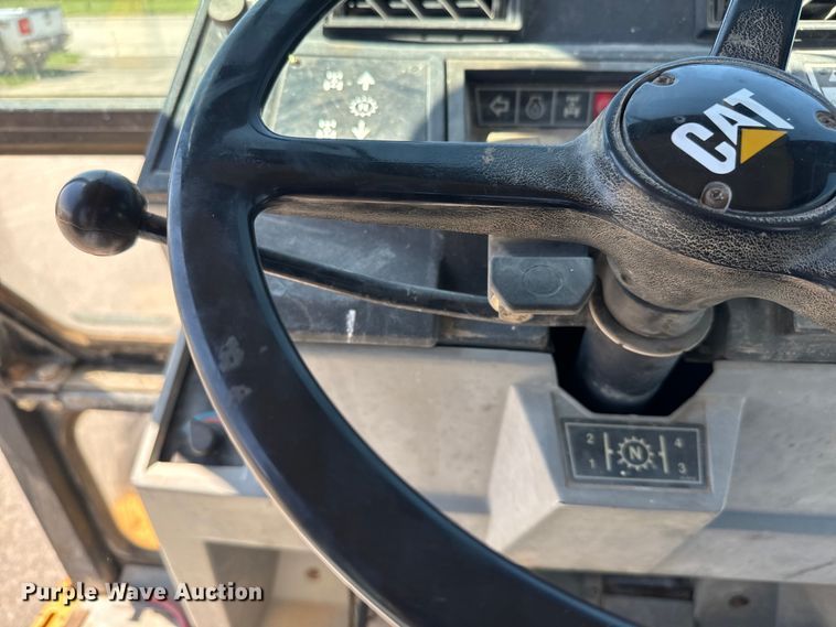 image for item LF9990 1994 Caterpillar  416B backhoe