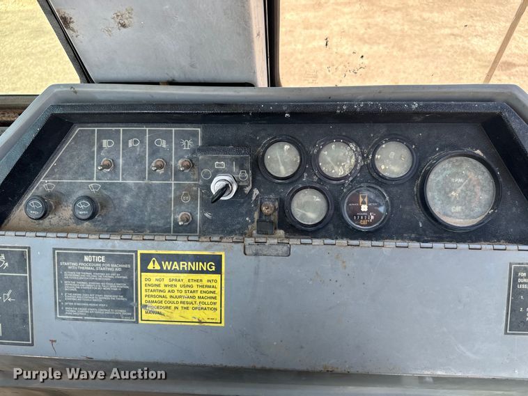 image for item LF9990 1994 Caterpillar  416B backhoe