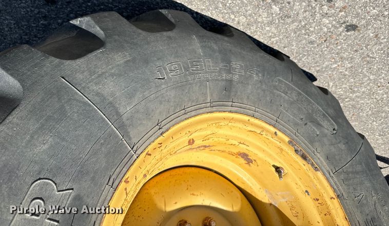 image for item LF9990 1994 Caterpillar  416B backhoe