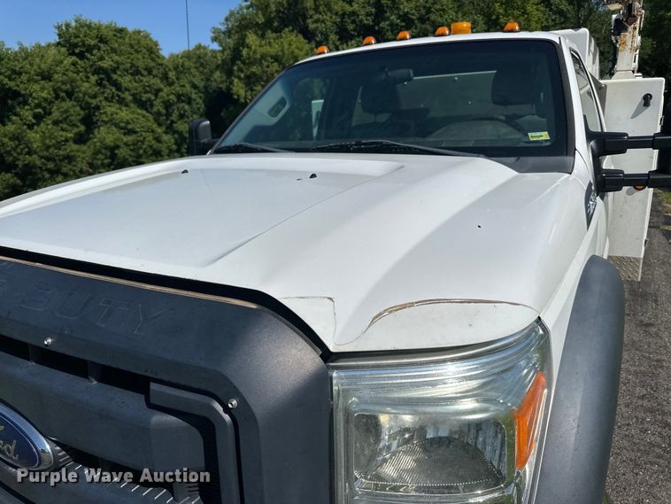 image for item LR9403 2013 Ford  F550 Super Duty XL utility / service truck